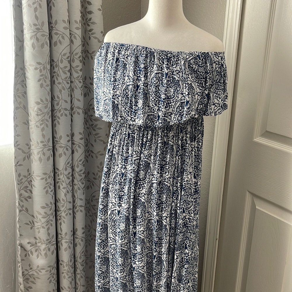 Yidarton size Large off the shoulder dress